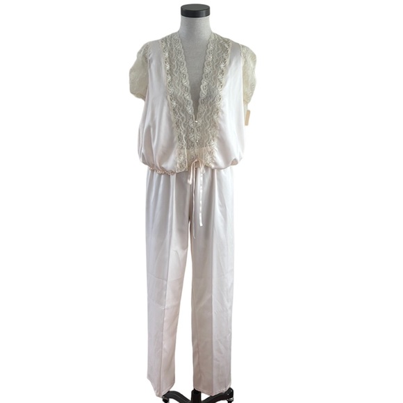 Vintage Other - Vintage 1970s Donna Richard for Gillian O’Malley Lace Pajama Set. Size S/M